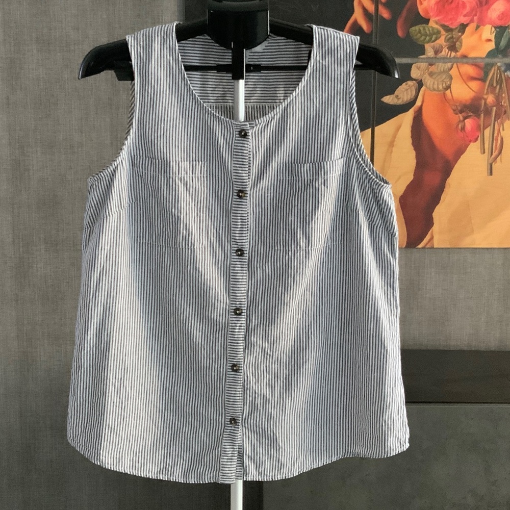 Ellen Tracy Linen Navy and White Striped Button-Down Top - L